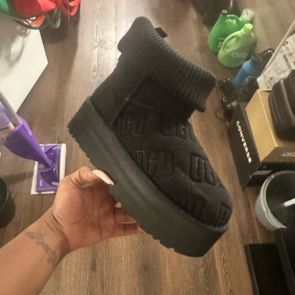 Black classic Mini Platform Felted Uggs